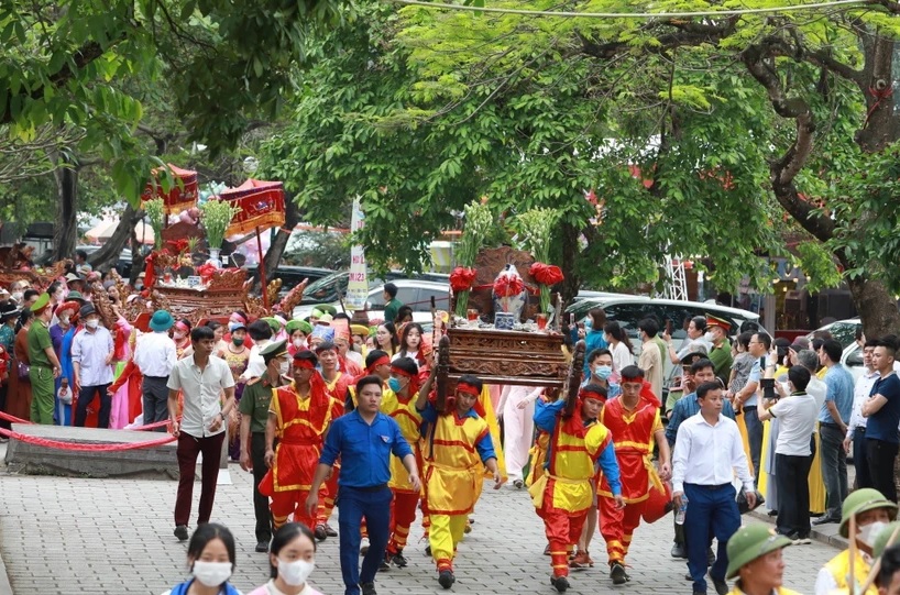 net van hoa dac sac le hoi truyen thong dong hoa lu hinh 2