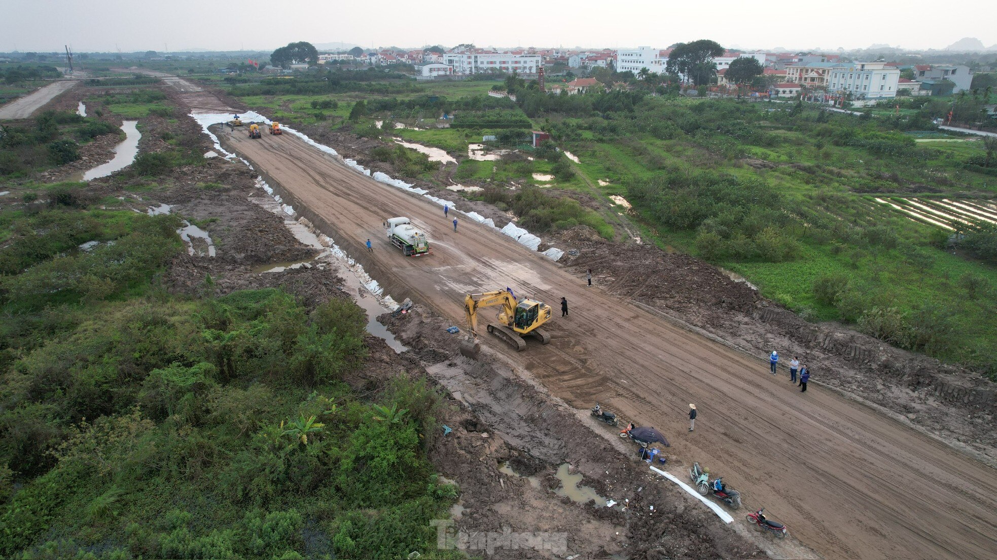 Hối hả thi công dự án Vành đai 4 – Vùng Thủ đô dịp Tết ảnh 3