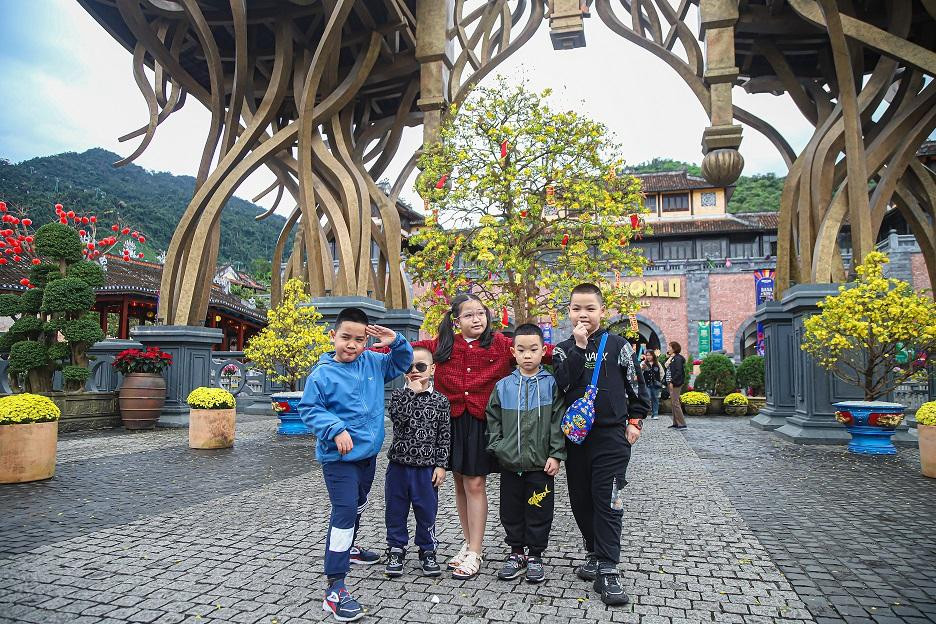 Lễ hội Mùa xuân Sun World Ba Na Hills hút hàng vạn du khách  - Ảnh 12