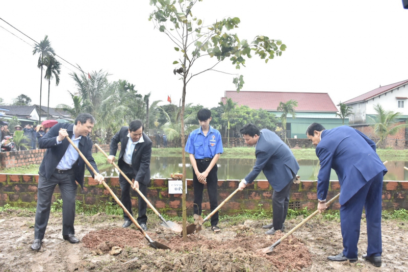 Khởi công xây dựng công trình lưu niệm Anh hùng Phan Đình Giót -0