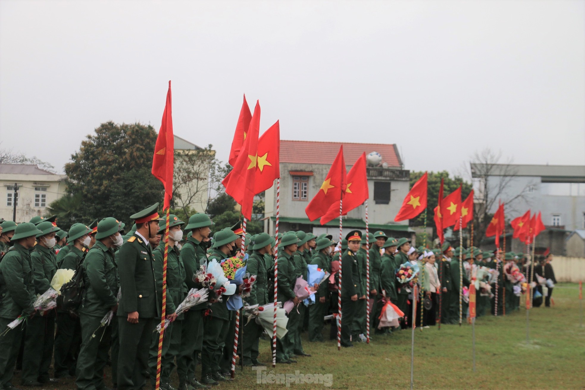 Hàng ngàn tân binh ở Hòa Bình, Khánh Hòa lên đường nhập ngũ ảnh 5