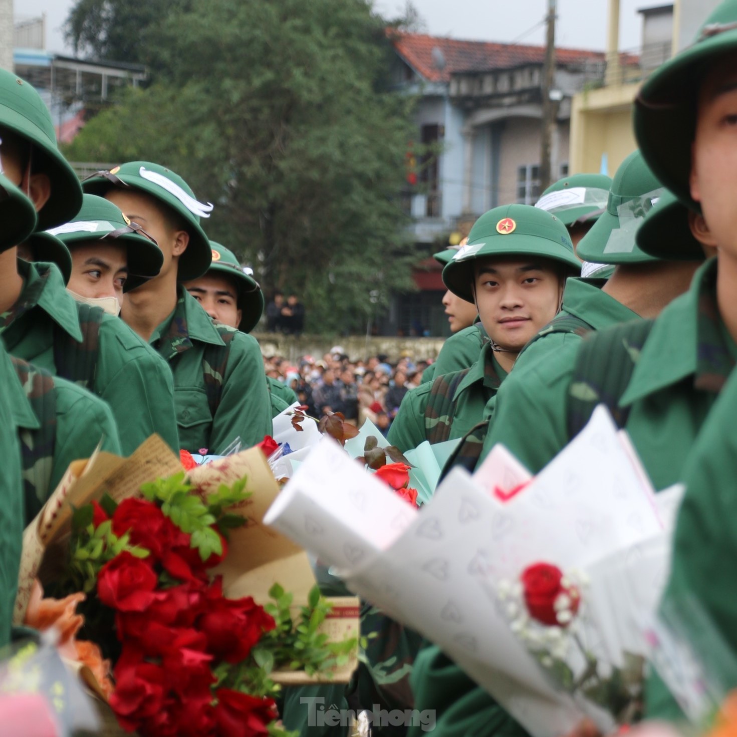 Hàng ngàn tân binh ở Hòa Bình, Khánh Hòa lên đường nhập ngũ ảnh 7