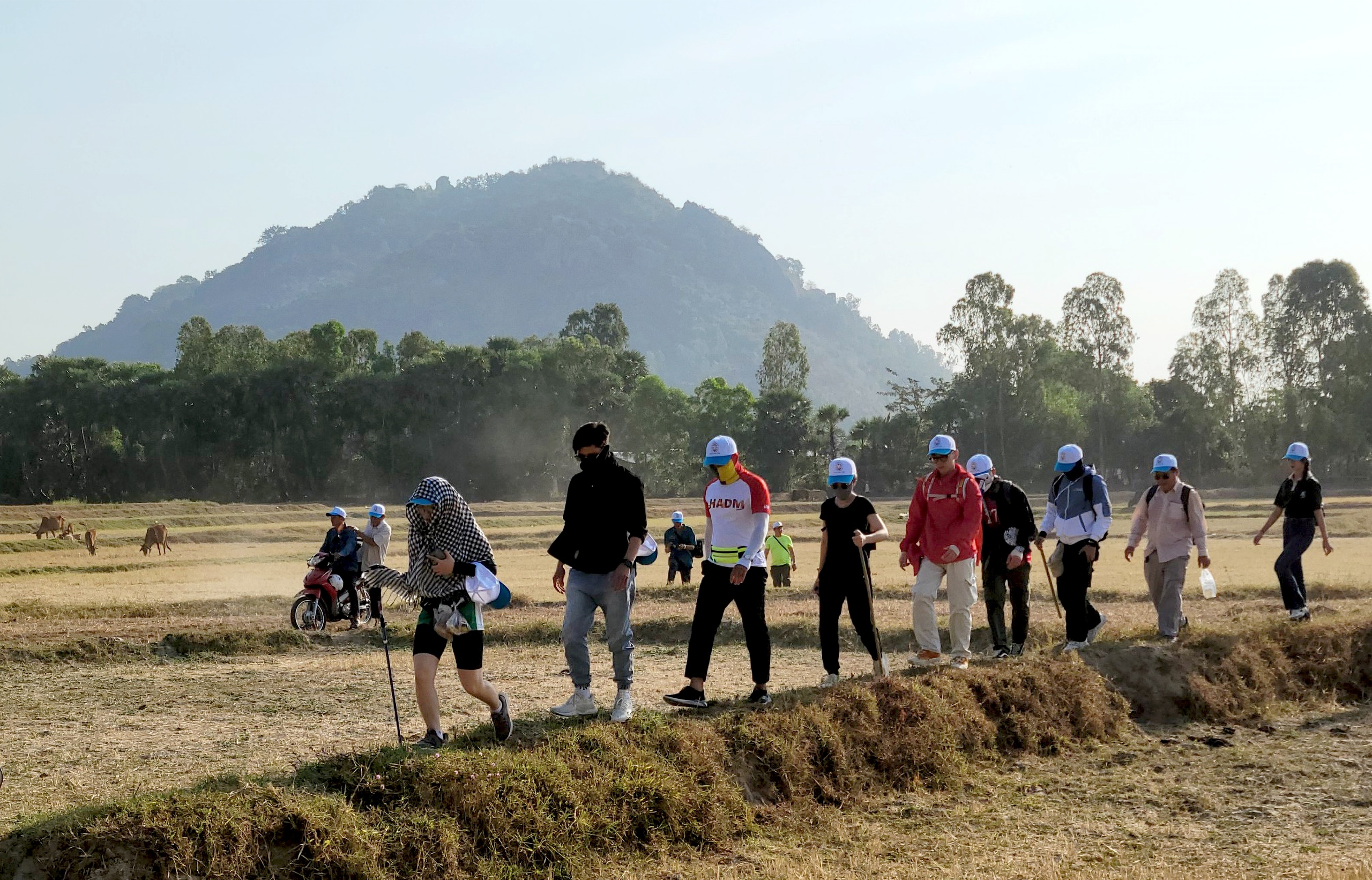 An Giang tổ chức hoạt động du lịch cung đường núi Cấm- Ảnh 4.