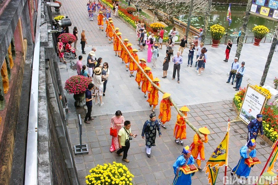 Festival Tết lần đầu tiên tổ chức ở Cố đô Huế có gì đặc sắc? - Ảnh 1.