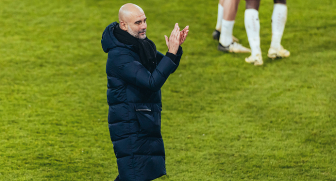 Guardiola hài lòng sau trận Man City thắng Luton Town 6-2 ở vòng năm Cup FA tối 27/2 trên sân Kenilworth. Ảnh: Man City