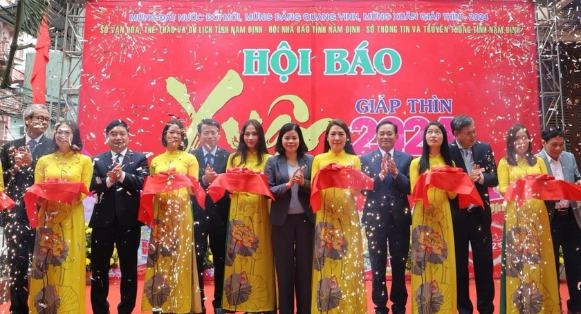 nam dinh khai mac hoi bao xuan giap thin 2024 hinh 1