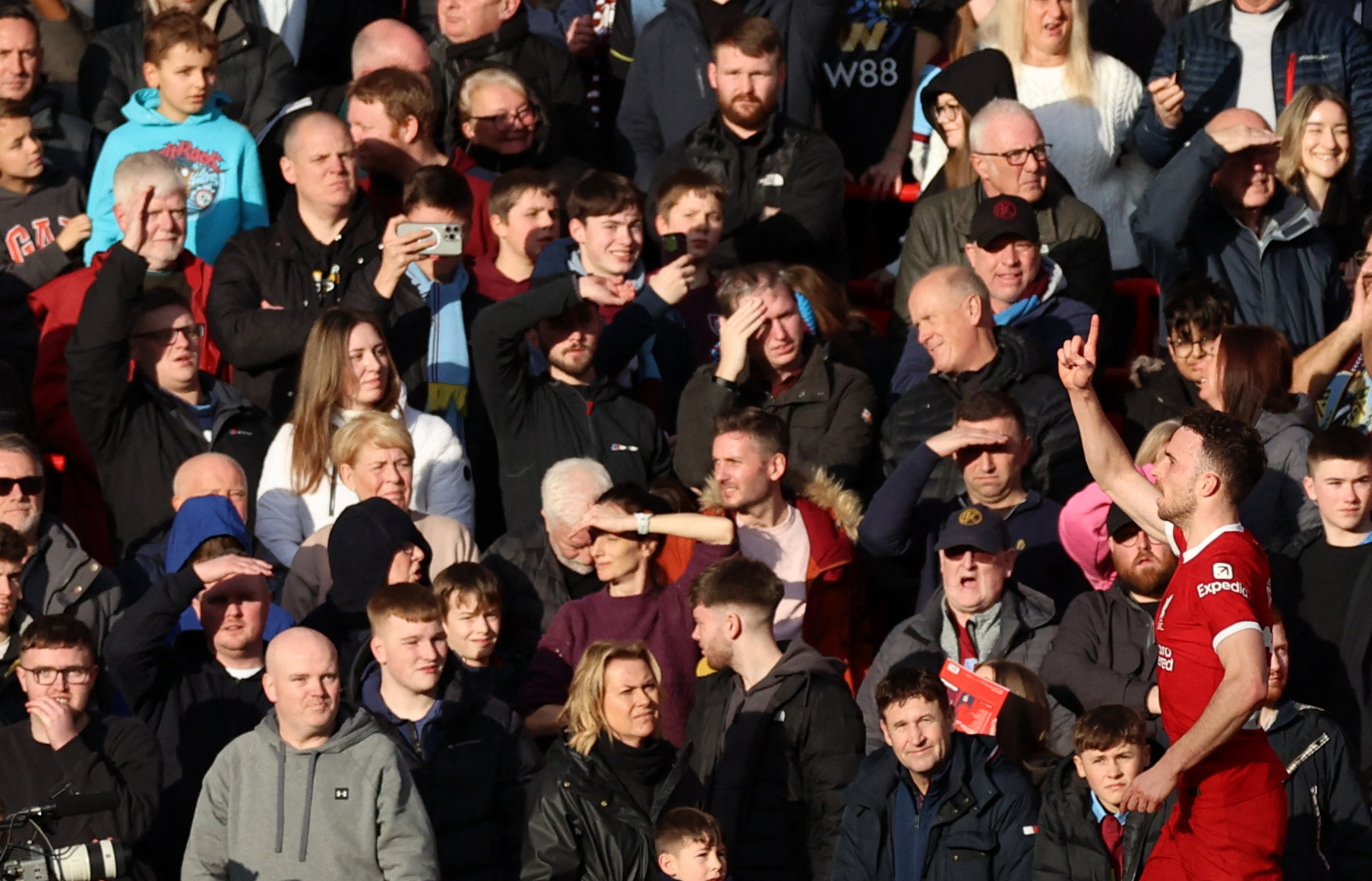 Liverpool thắng dễ Burnley trong ngày sân Anfield có kỷ lục sau 132 năm- Ảnh 1.