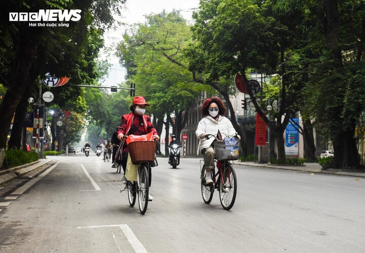 Mùng 4 Tết, miền Bắc trưa chiều trời nắng, miền Nam đề phòng triều cường. (Ảnh minh hoạ: Ngô Nhung)