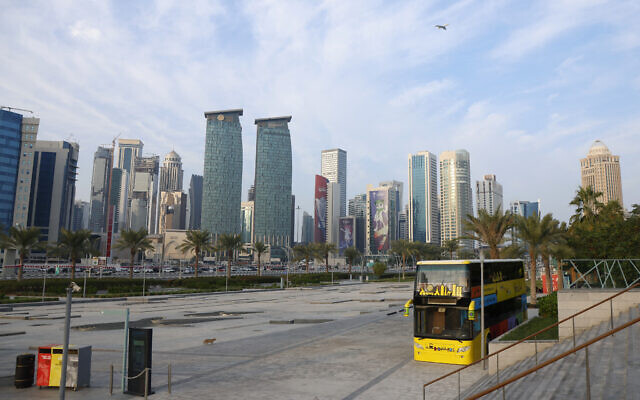 qatar tra tu do cho 8 nguoi an do sau nhieu thang bo an tu hinh hinh 1