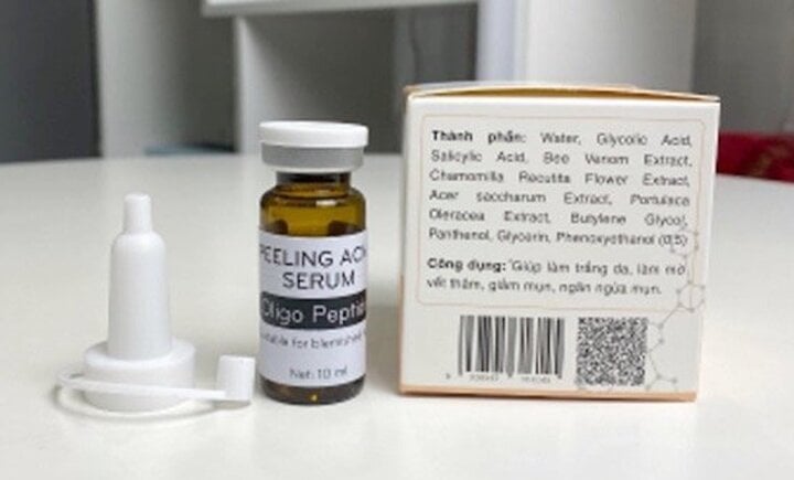 Sản phẩm Peeling acne serum do công ty Bitechpharm sản xuất.