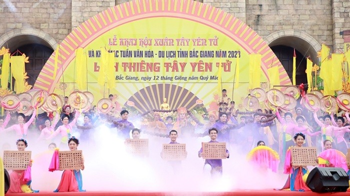 Về Bắc Giang - Linh thiêng Tây Yên Tử