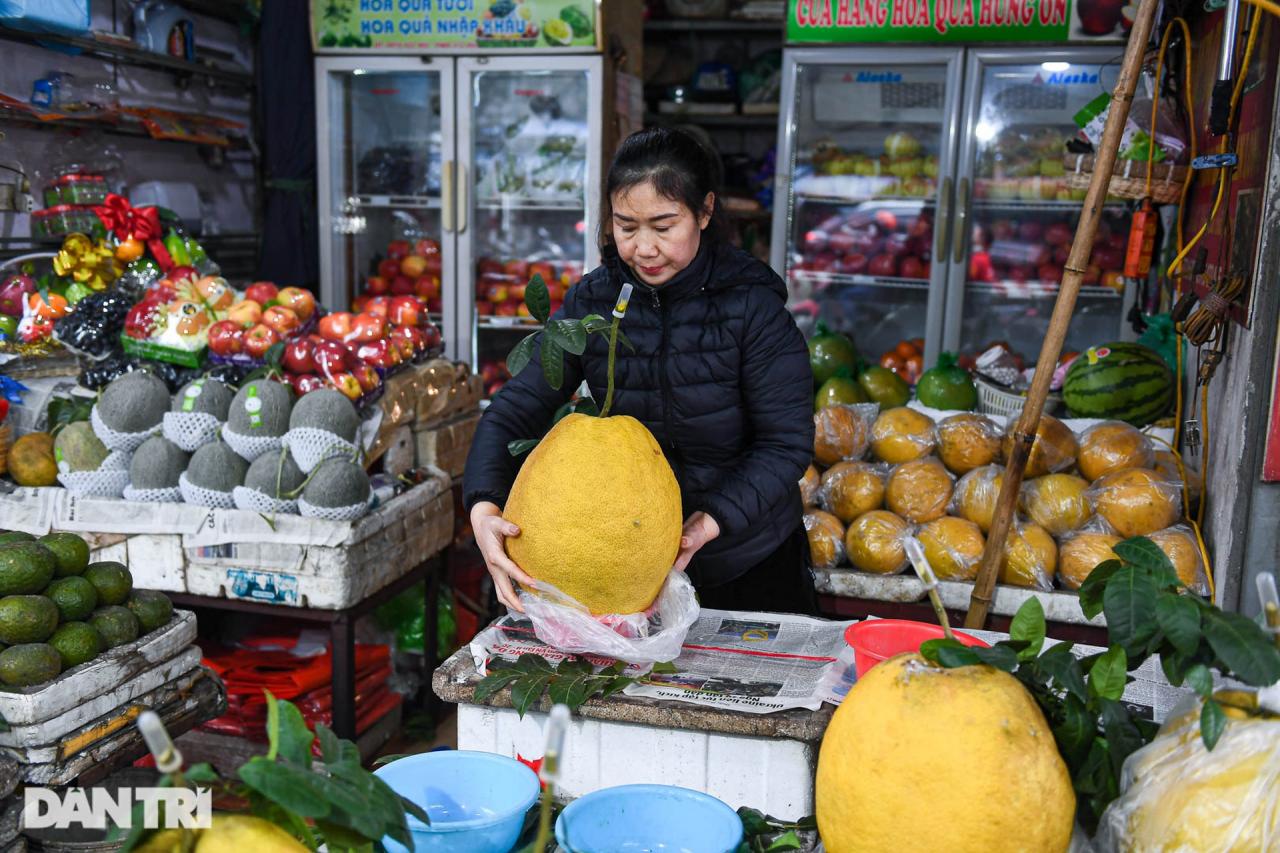 Bòng khổng lồ nặng 10kg, giá cả triệu đồng/quả hút khách chơi Tết - 7