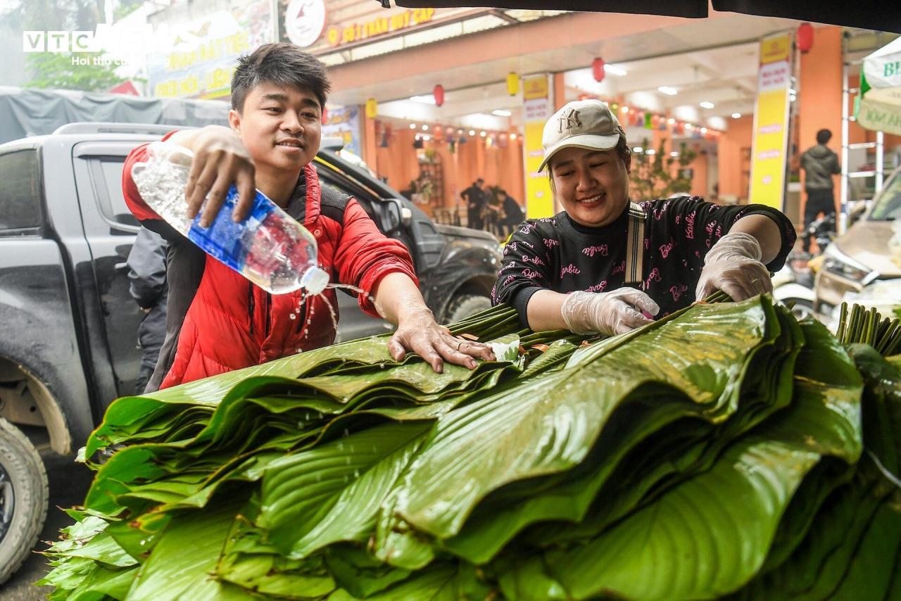 Chợ lá dong lâu đời nhất Hà Nội nhộn nhịp ngày giáp Tết - 8