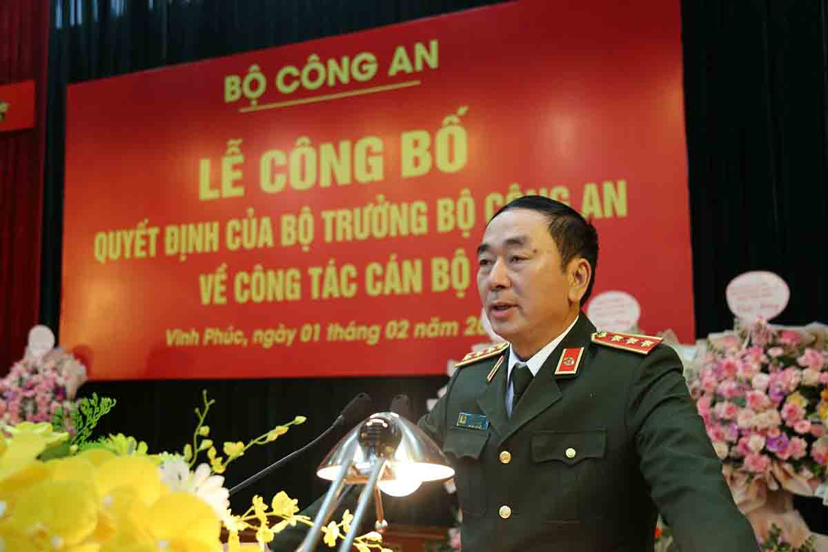 cong an 2.jpg