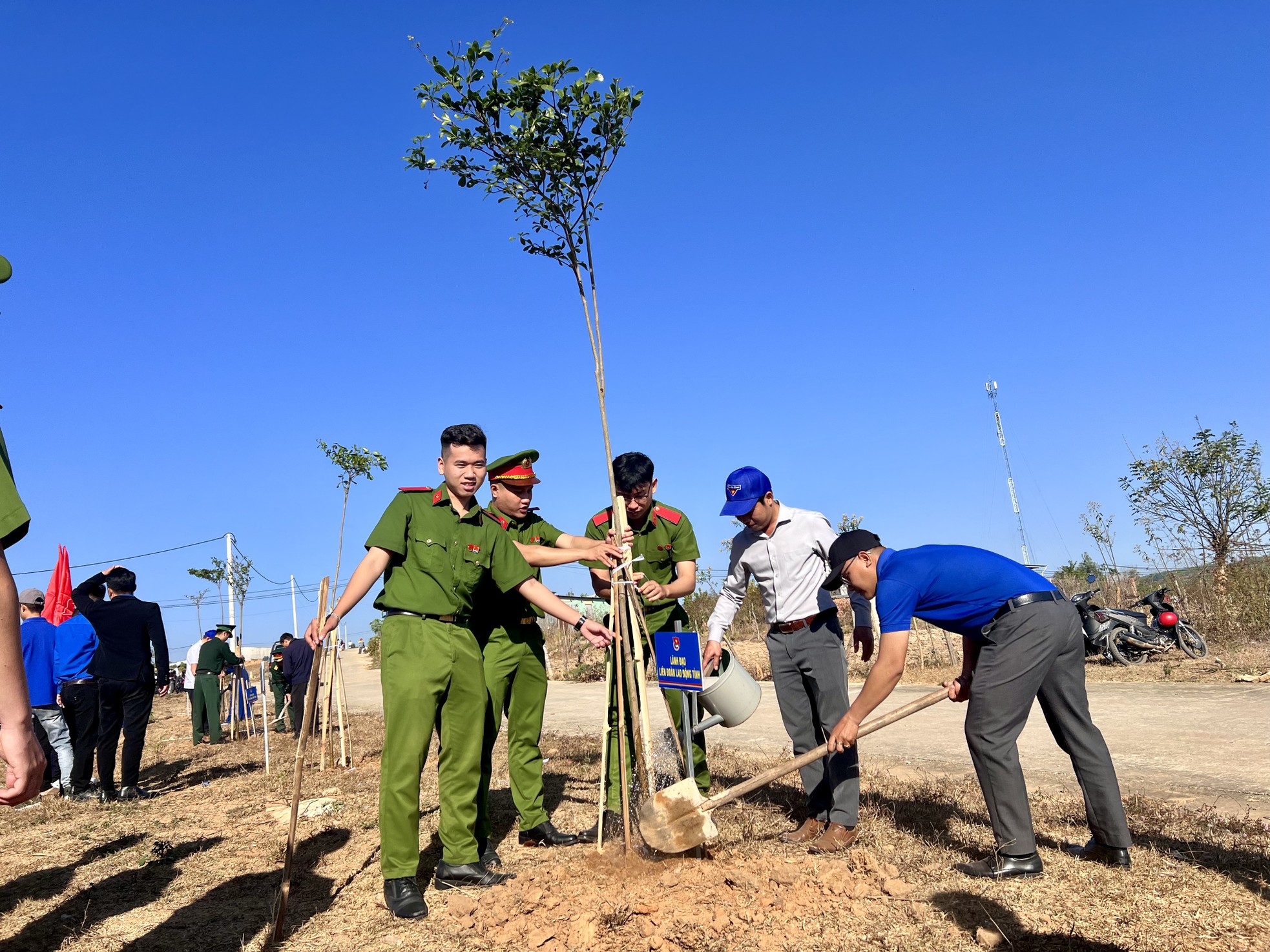 Tuổi trẻ Kon Tum xác lập nhiều chỉ tiêu trong Tháng Thanh niên ảnh 8