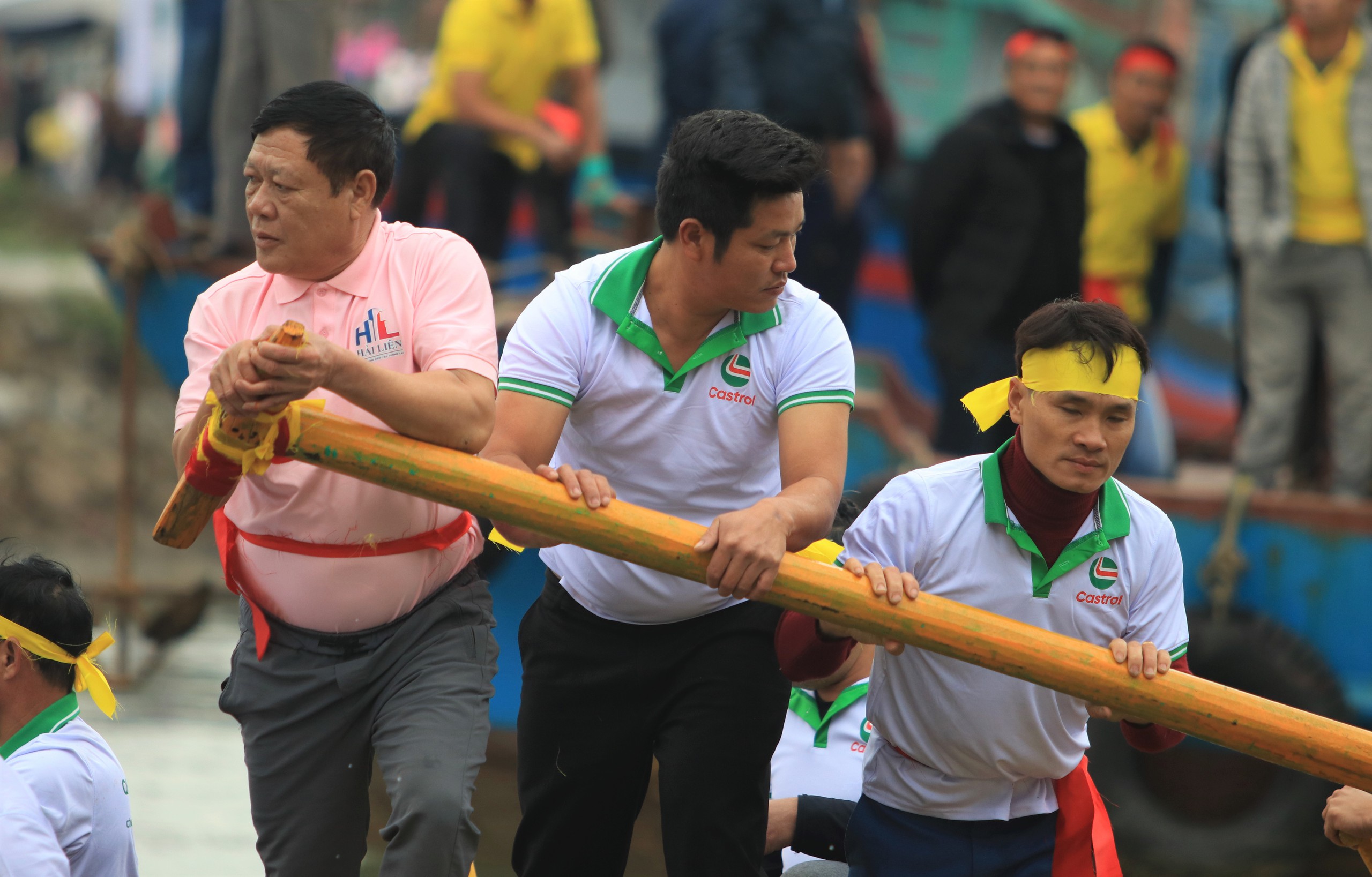 Dòng sông Mai Giang chảy qua thị xã nào của Nghệ An, có lễ hội gì mà vạn người trên bờ cổ vũ?- Ảnh 7.