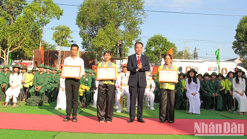 Vĩnh Long chăm lo tốt cho gia đình tân binh lên đường nhập ngũ ảnh 5