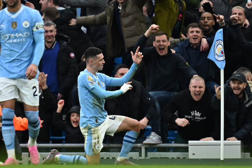 Foden đóng vai ‘hung thần’, Man City ngược dòng nhấn chìm M.U, HLV Ten Hag lâm nguy- Ảnh 3.