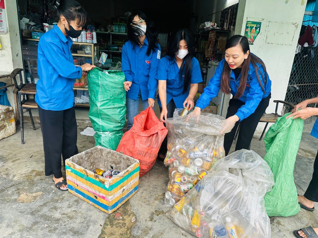 Khởi động Tháng Thanh niên, tuổi trẻ Hà Tĩnh thực hiện nhiều việc ý nghĩa ảnh 6