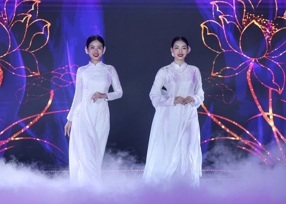 ao dai.jpeg