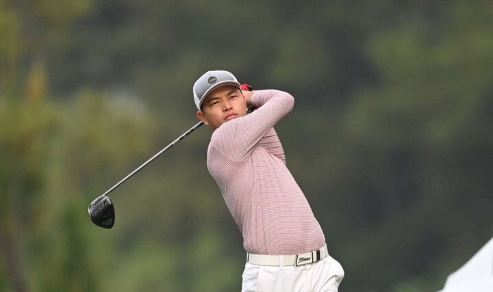 Golfer Đào Văn Hoàn.