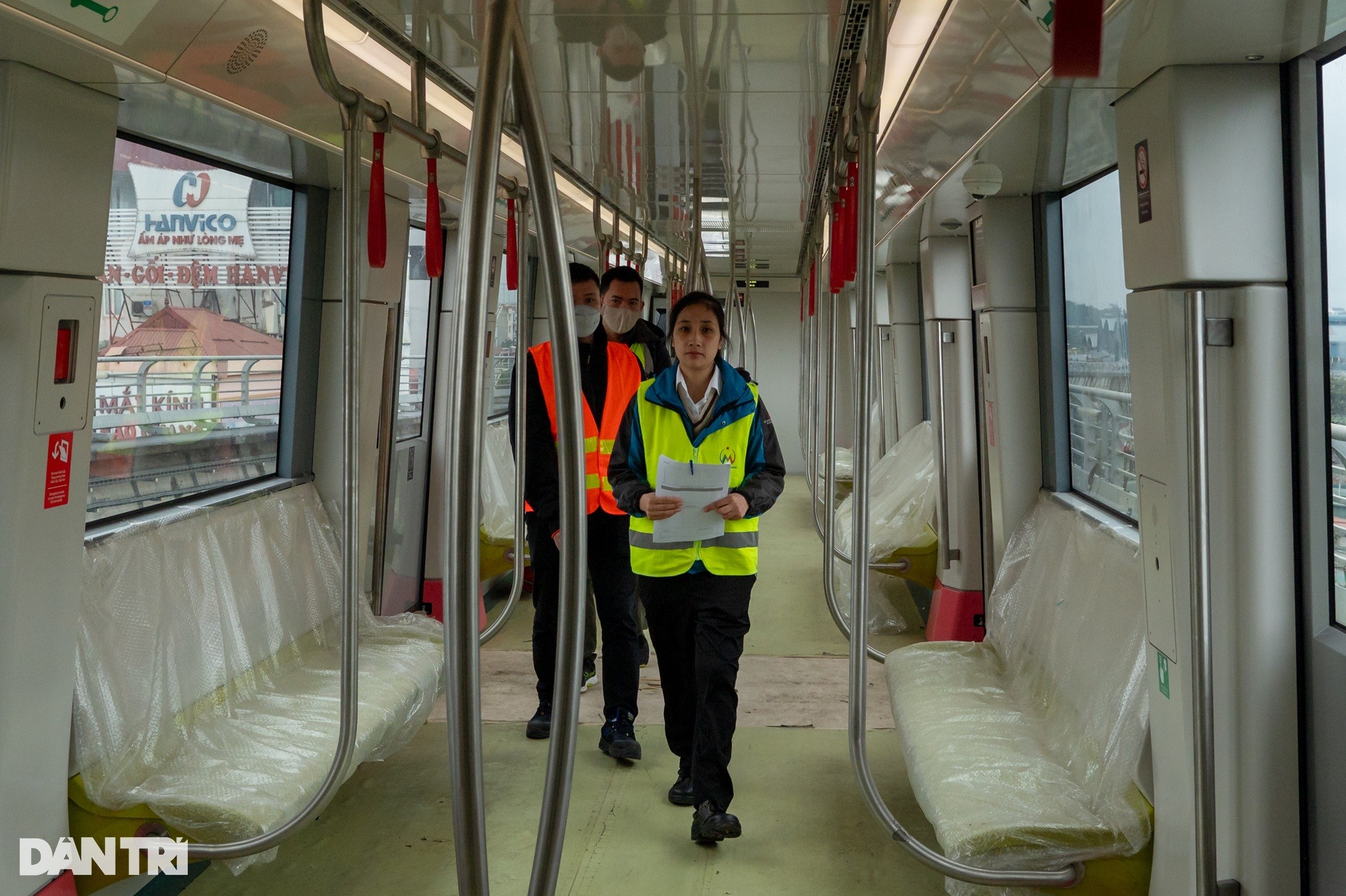 2 nữ lái tàu metro duy nhất của Hà Nội và TPHCM ảnh 5