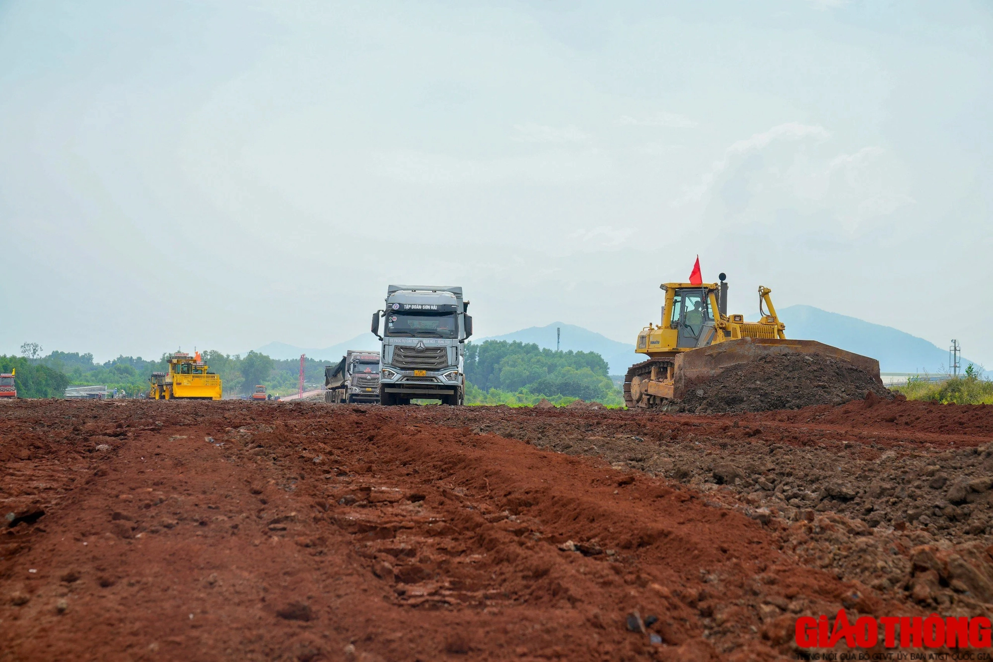 Cao tốc Biên Hòa - Vũng Tàu nên vóc nên hình sau hơn 8 tháng thi công- Ảnh 16.