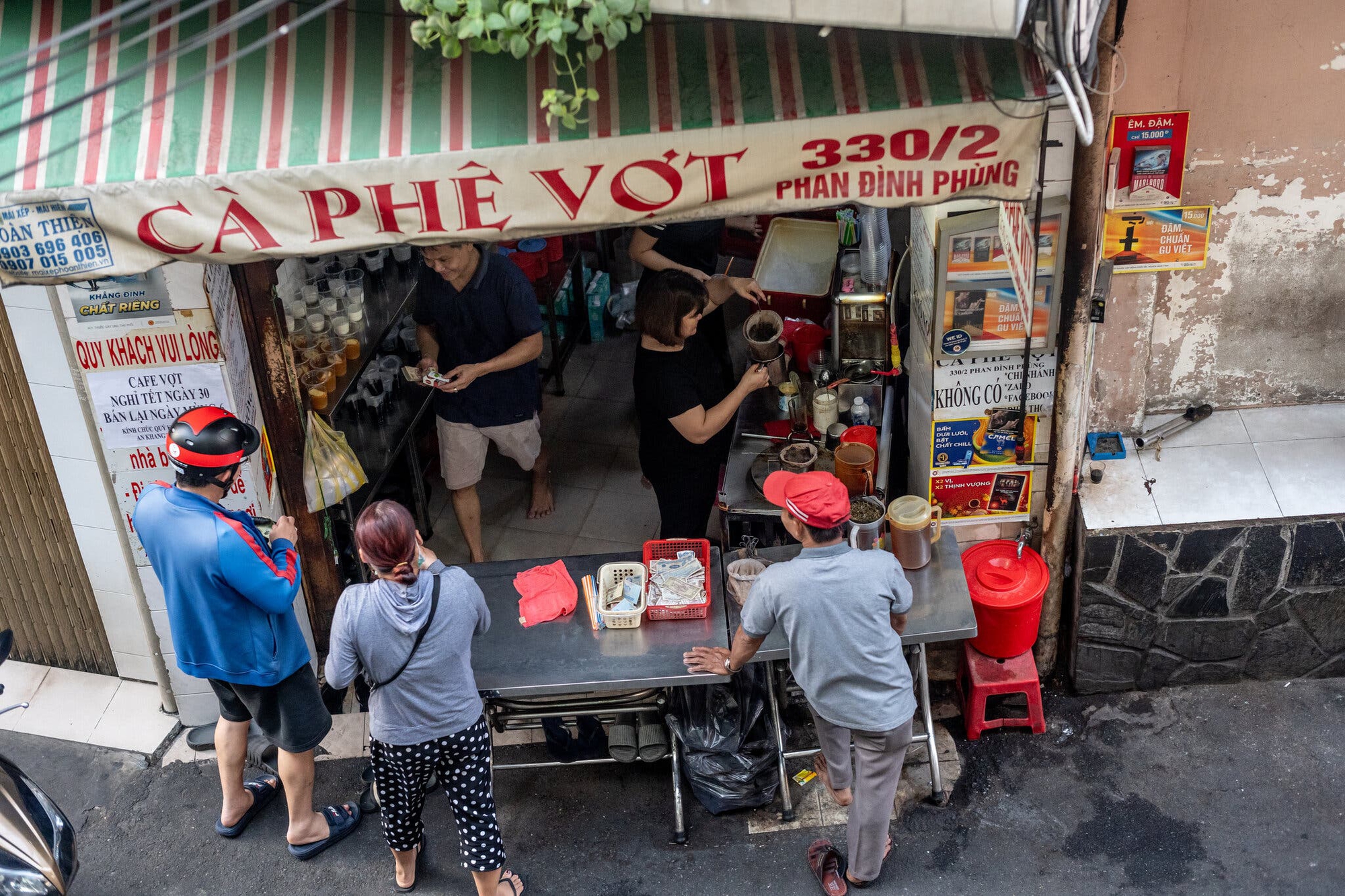 Báo Mỹ New York Times đi tìm quán cà phê tuyệt nhất TP.HCM- Ảnh 14.