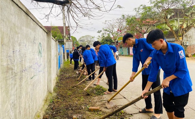 Đường bích họa 'Tự hào một dải non sông' ảnh 3