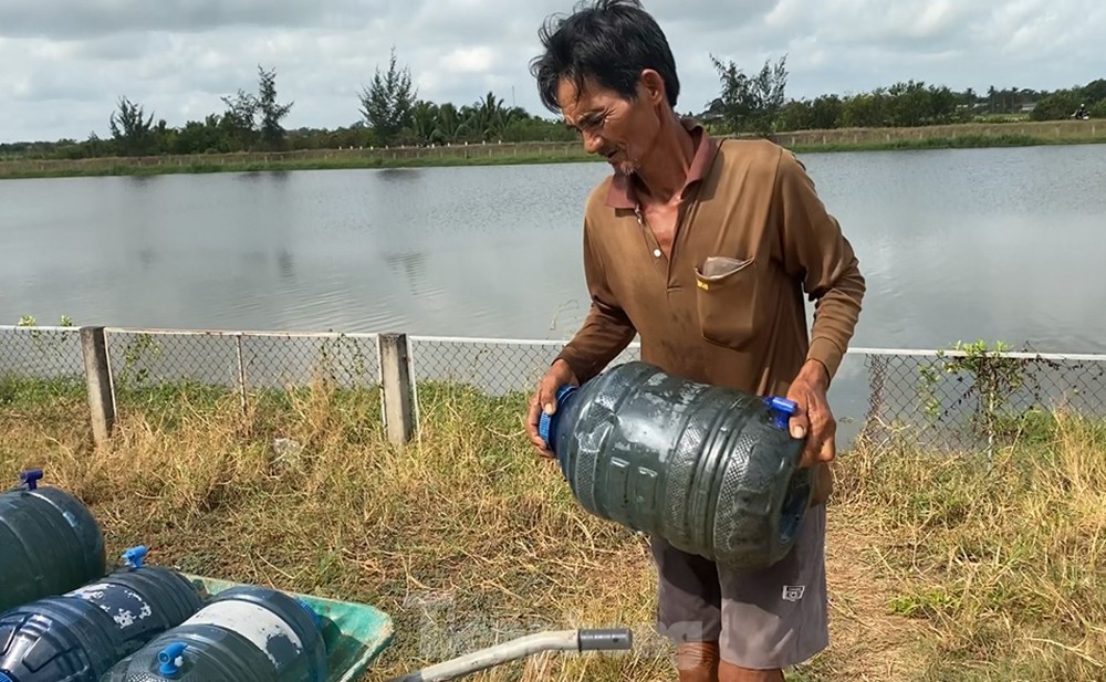 Miền Tây 'quay quắt' trong hạn, mặn, sạt lở ảnh 18