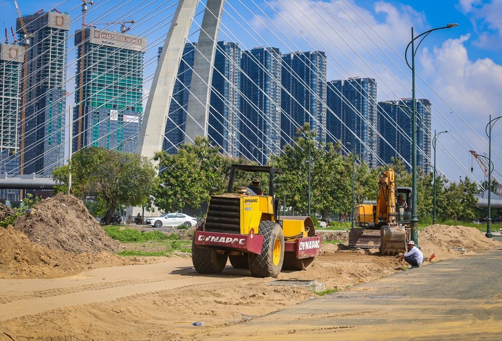 Bờ sông Sài Gòn phía Thủ Thiêm thay đổi rực rỡ- Ảnh 13.