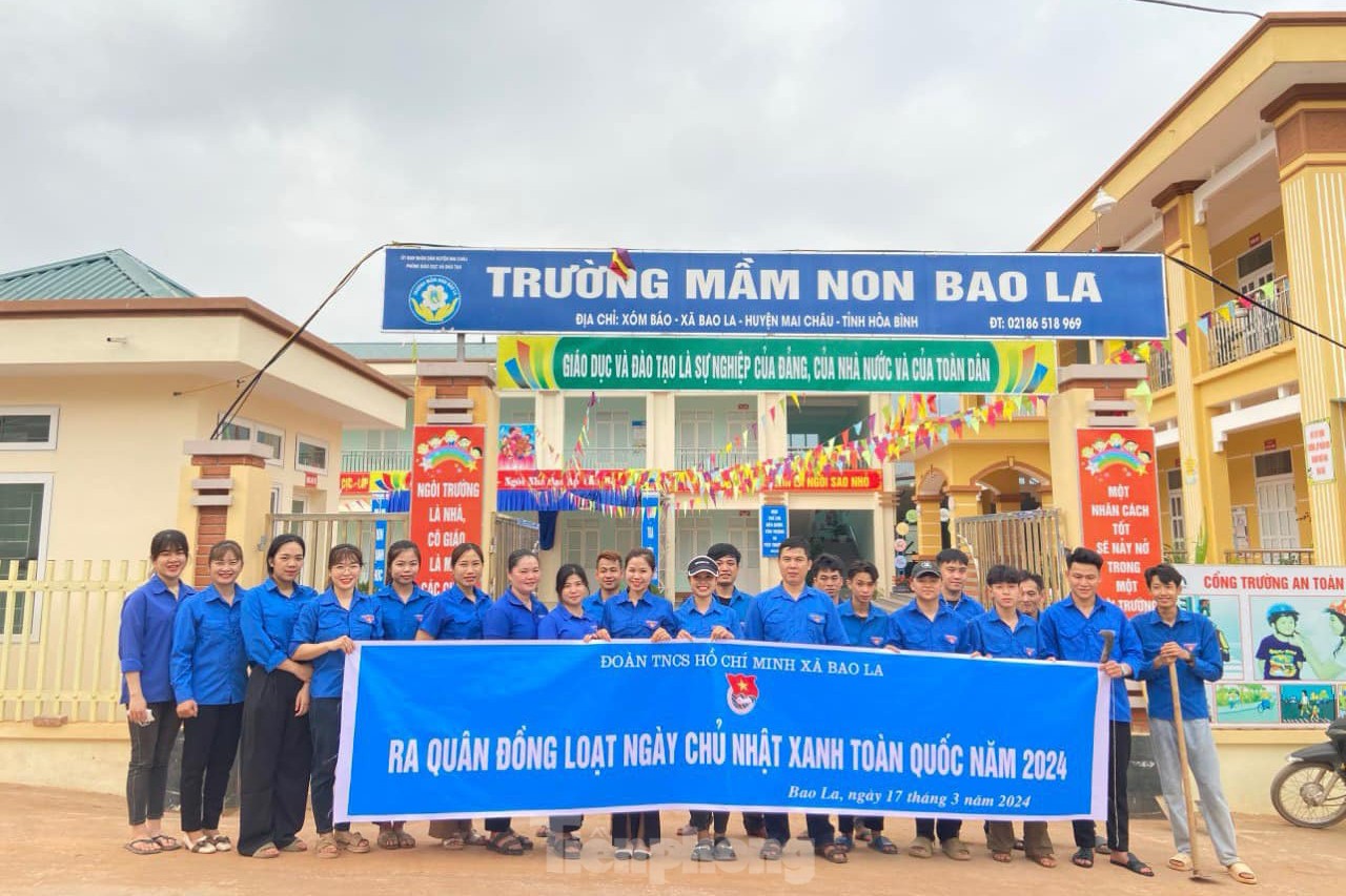 Tuổi trẻ Hòa Bình ra quân ngày cao điểm tình nguyện xây dựng nông thôn mới ảnh 5