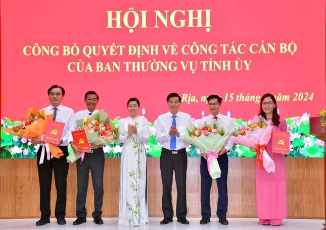 Điều động, bổ nhiệm cán bộ chủ chốt 5 tỉnh, thành phía Nam ảnh 4