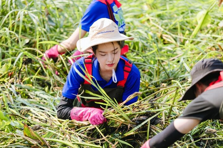 Thanh Thủy đang nỗ lực trau dồi các kỹ năng cần thiết trước khi "đem chuông đi đánh xứ người".