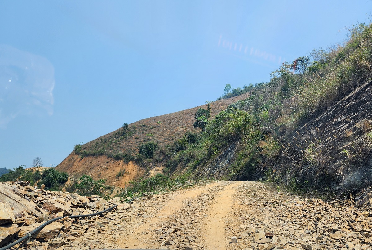 Trên đỉnh Sài Khao- Ảnh 3.