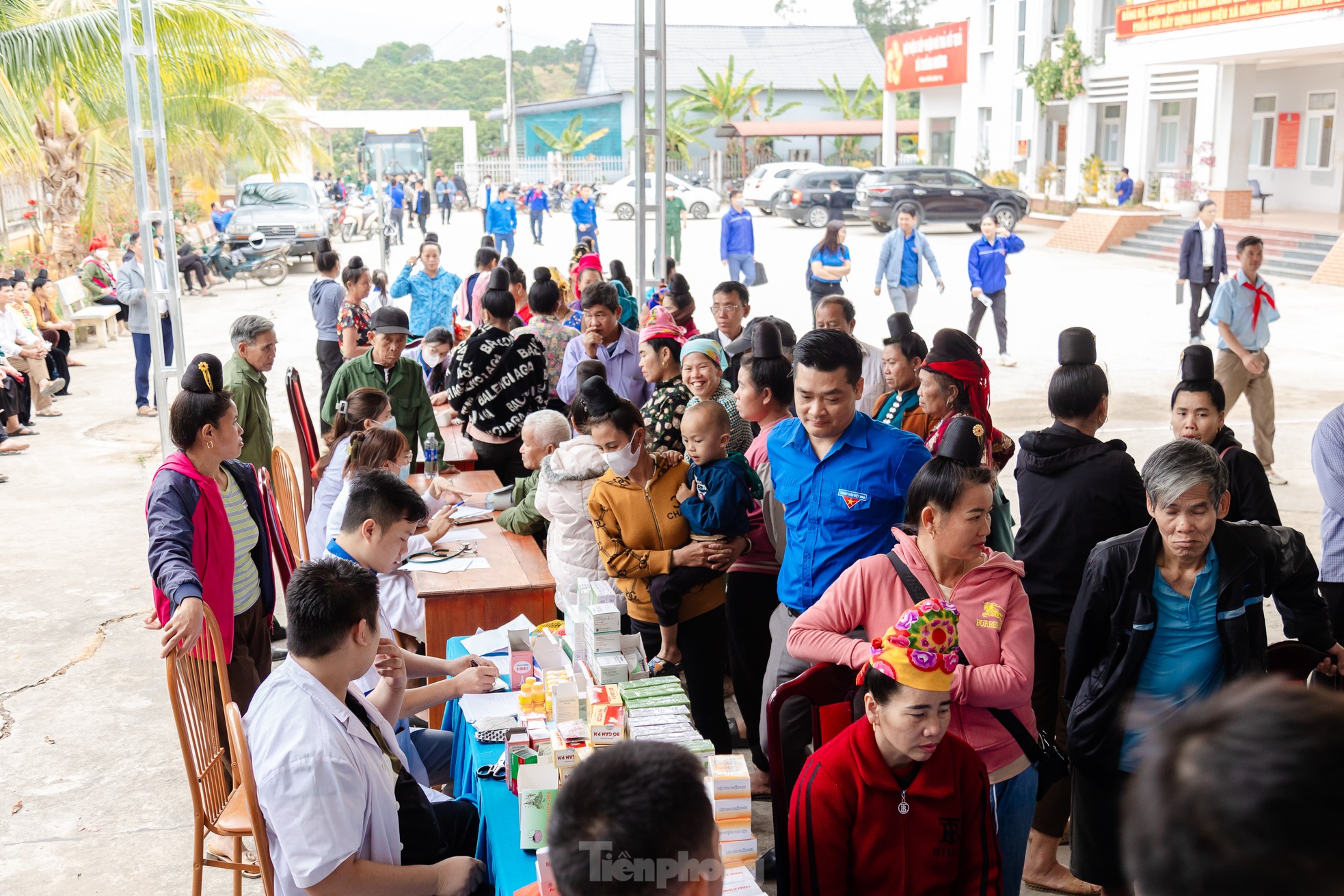 Huyện Đoàn Sông Mã hỗ trợ người dân biên giới nâng cao sức khỏe ảnh 6