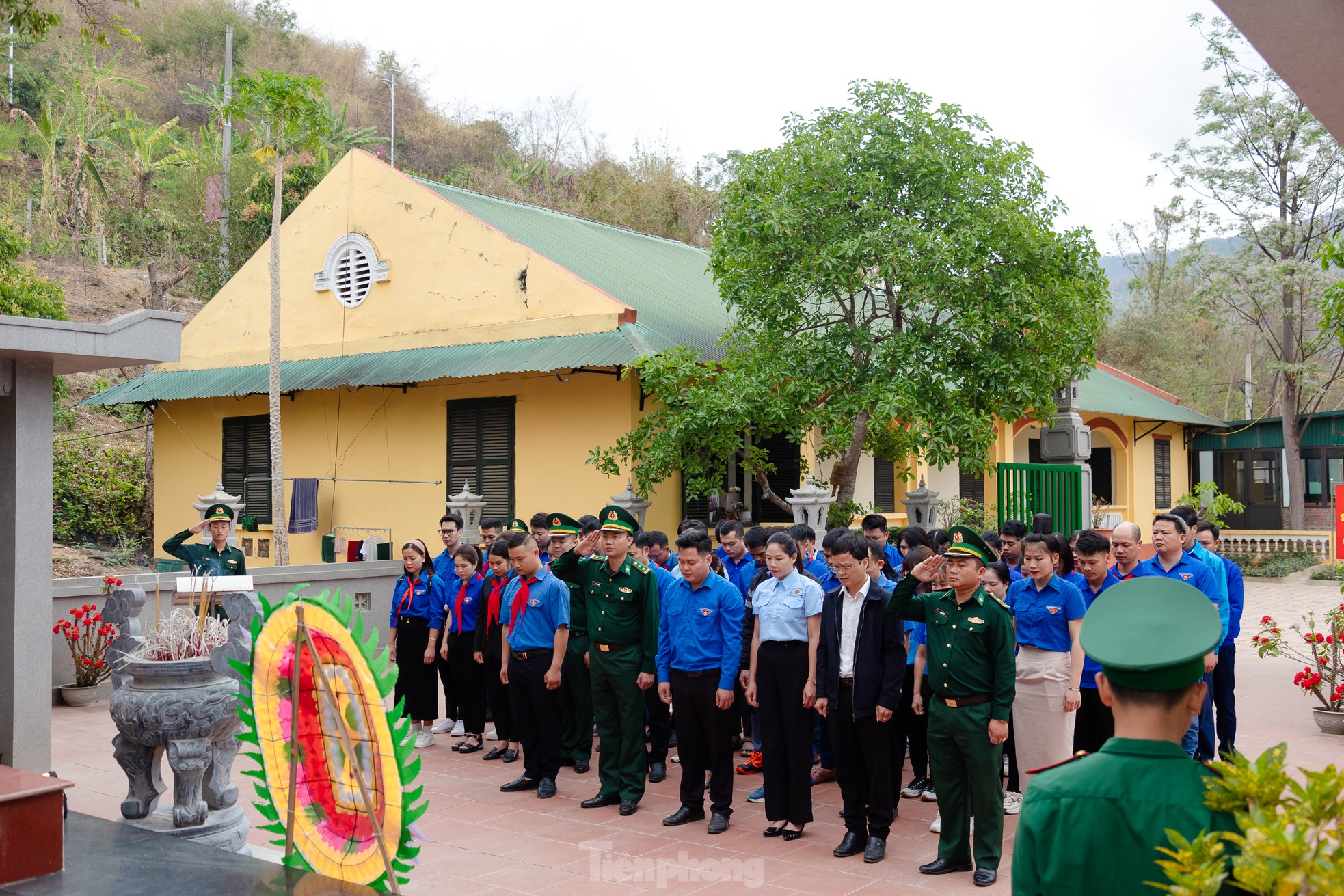 Huyện Đoàn Sông Mã hỗ trợ người dân biên giới nâng cao sức khỏe ảnh 11