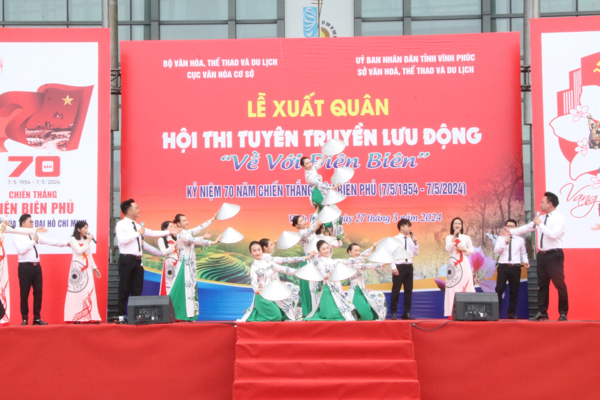 Hội thi tuyên truyền lưu động kỷ niệm 70 năm Chiến thắng Điện Biên Phủ (7/5/1954-7/5/2024) - Ảnh 3.