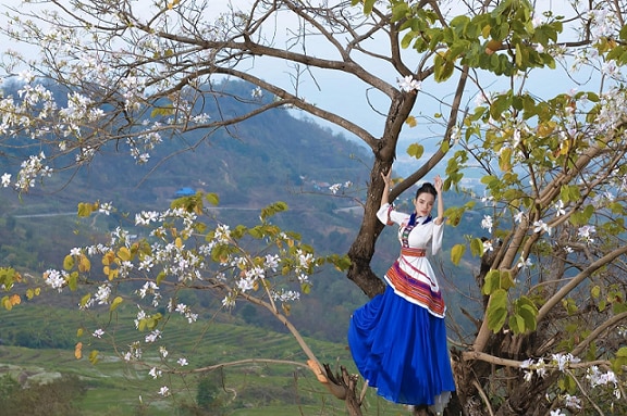 Sao Mai Sèn Hoàng Mỹ Lam và tình cảm đặc biệt với Điện Biên