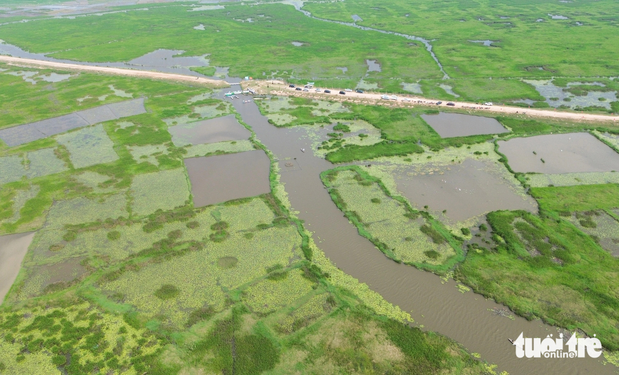 Sông Đầm nhìn từ trên cao - Ảnh: LÊ TRUNG