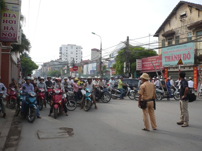 Hà Nội: Cấm xe nhiều tuyến phố tại Tây Hồ để tổ chức lễ hội ánh sáng ảnh 1