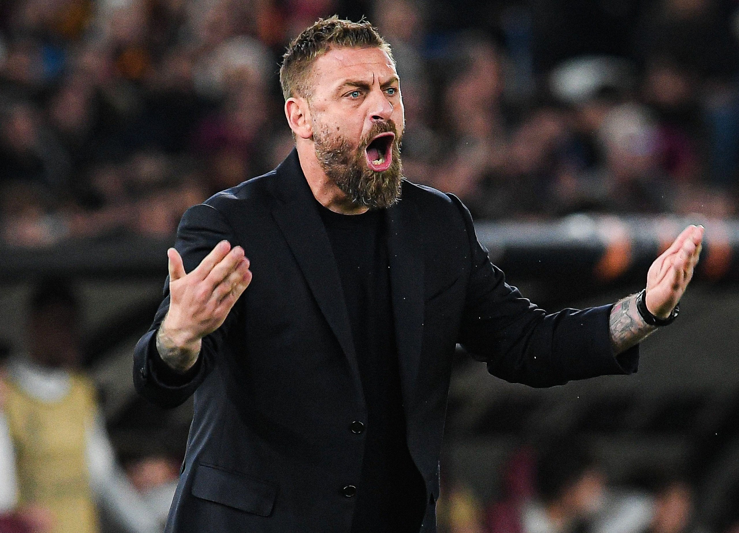 Daniele De Rossi lý giải nguyên nhân giúp AS Roma thành công từ khi thay HLV Mourinho- Ảnh 1.