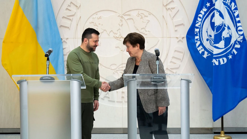 Tổng giám đốc IMF Kristalina Georgieva trong cuộc gặp với Tổng thống Ukraine Volodymyr Zelensky ở Washington, DC, vào tháng 11-2023. Ảnh: IMF