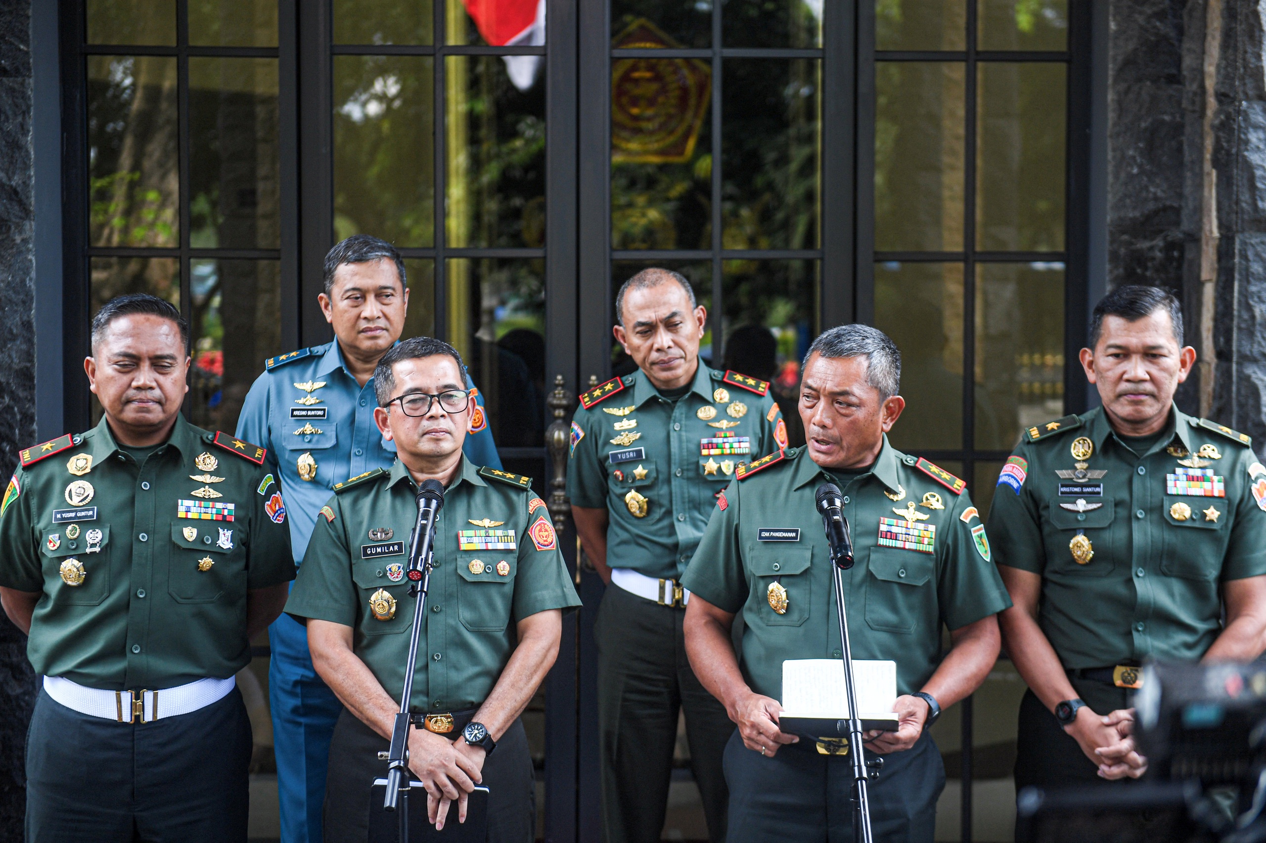 Indonesia bắt 13 binh sĩ liên quan cáo buộc tra tấn người Papua- Ảnh 1.