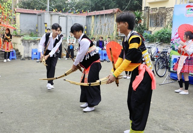 Khám phá “Sắc màu Vùng cao” tại ngày hội trải nghiệm trường Dự bị Đại học Dân tộc Trung ương - Ảnh 2.