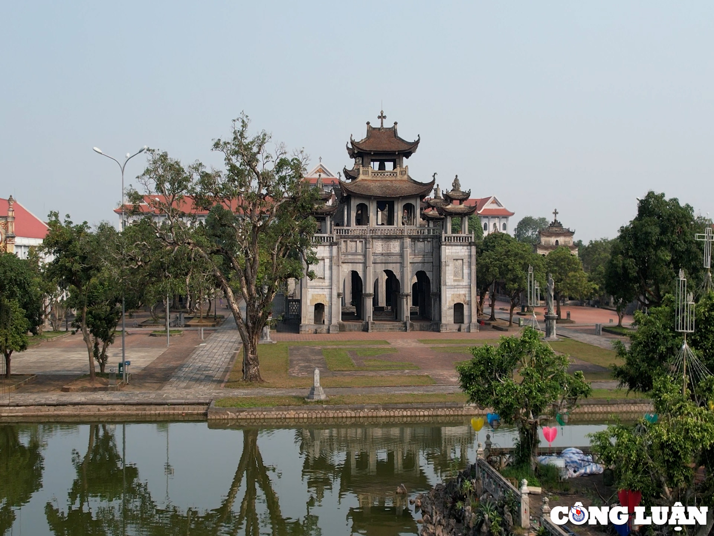 kham pha tiem nang du lich da dang tai nui vang kim son hinh 1