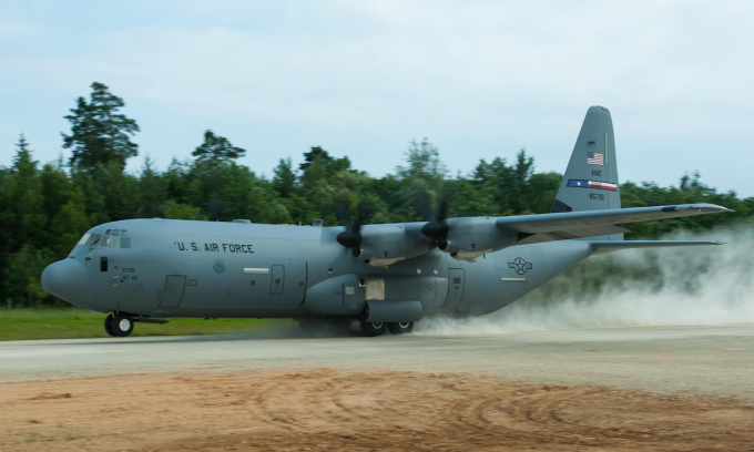 vận tải cơ C-130 Mỹ tại bang Texas tháng 6/2016. Ảnh: Không quân Mỹ