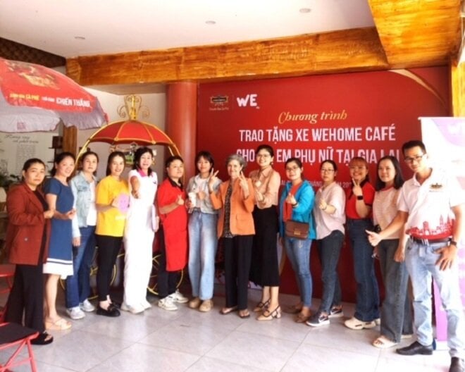 King Coffee tiếp tục trao tặng mô hình kinh doanh Wehome Cafe cho phụ nữ Gia Lai - 2