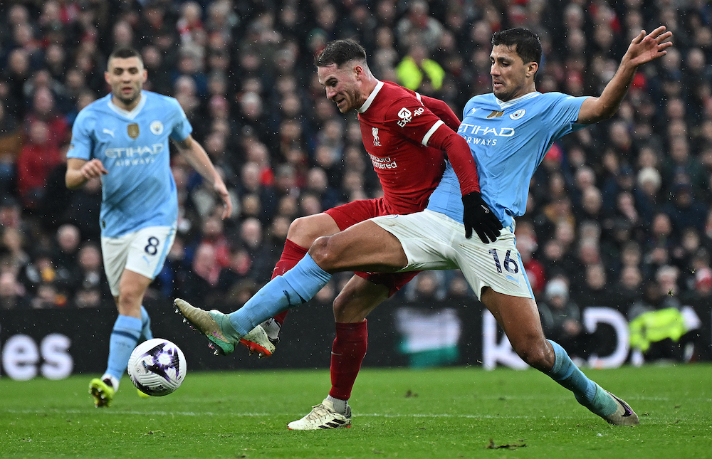 Liverpool và Man City cầm chân nhau, nóng cuộc đua vô địch Ngoại hạng Anh- Ảnh 1.