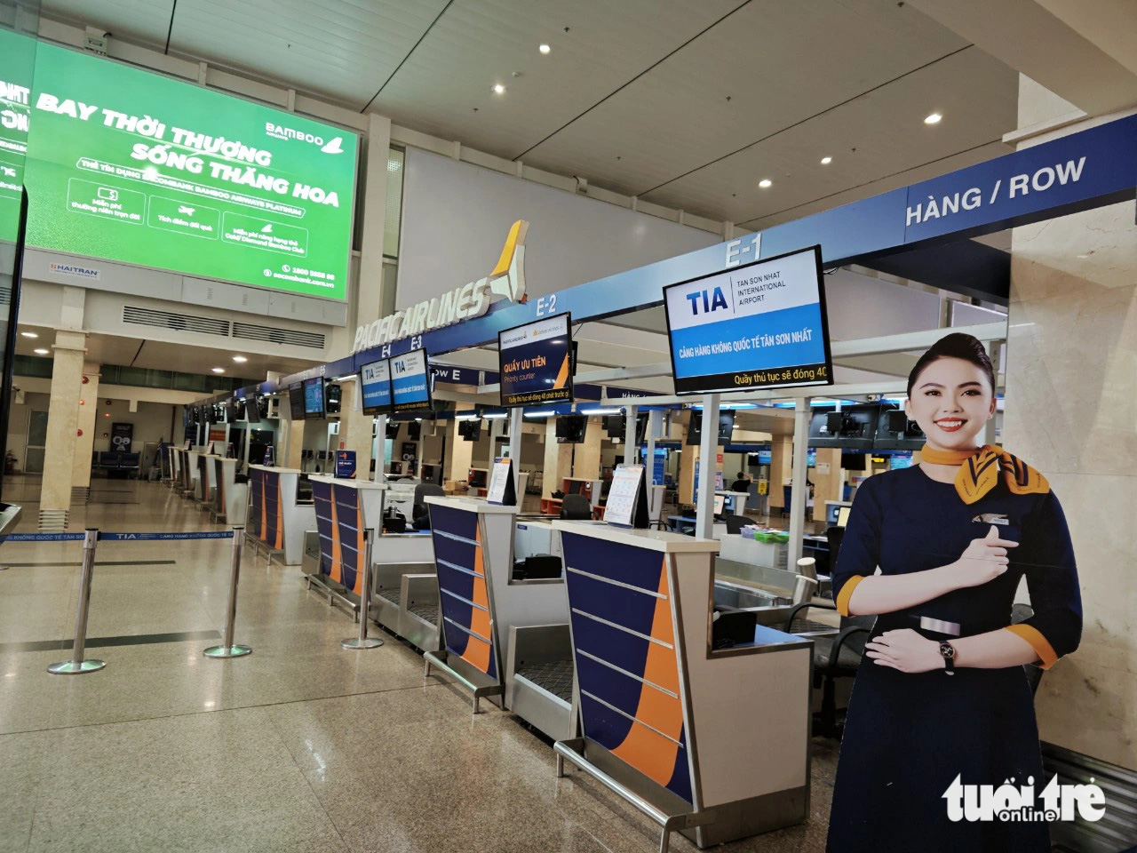 Quầy thủ tục Pacific Airlines vắng lặng sau khi hãng tiến hành trả toàn bộ máy bay do nợ nần - Ảnh: CÔNG TRUNG